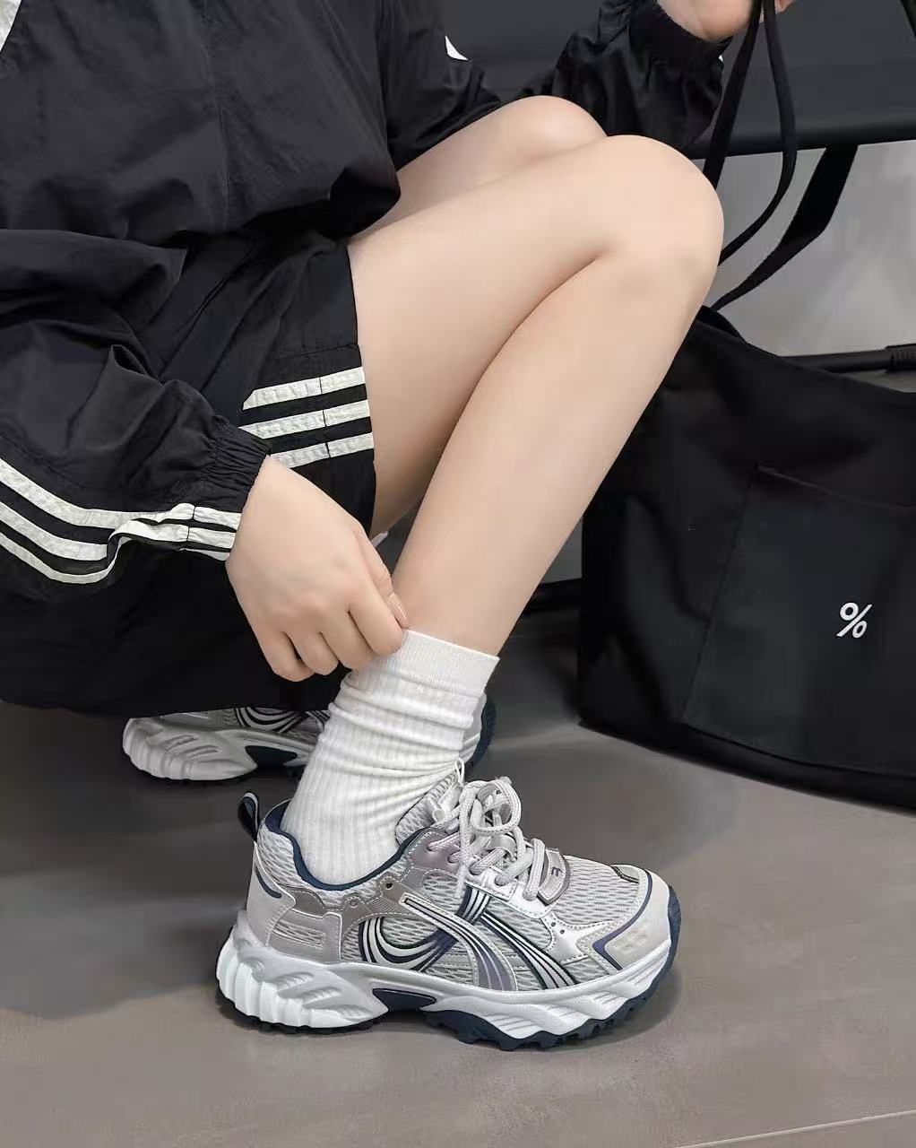 2025秋季新款厚底网面透气百搭休闲老爹鞋女005