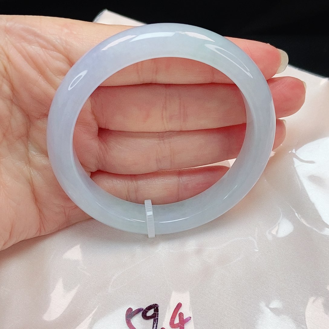 翡翠手镯未镶嵌正