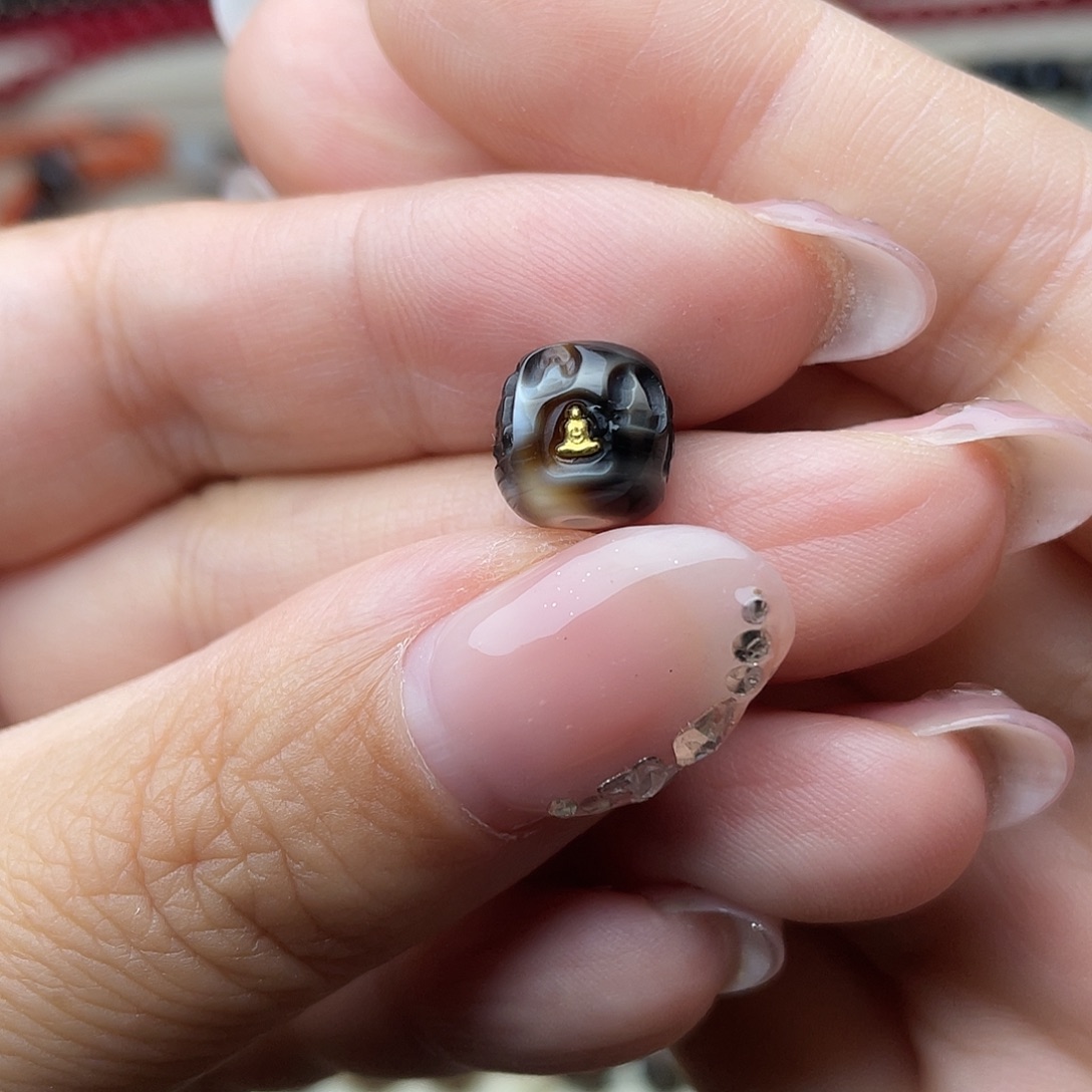 大叶紫檀（黑酸枝木类）