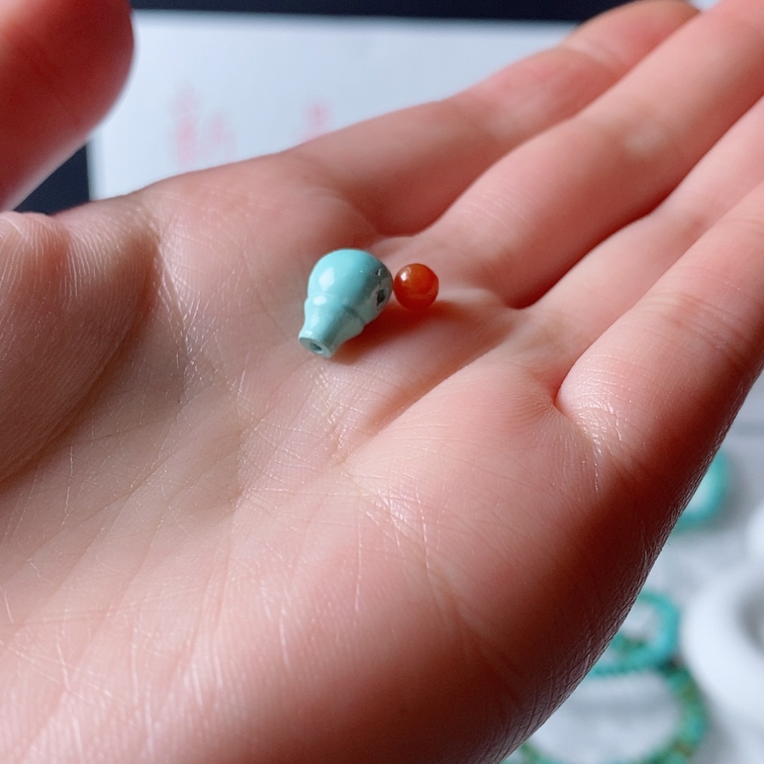 南红玛瑙颈饰未镶嵌