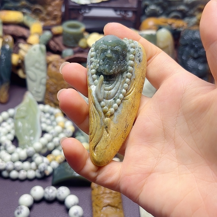 霸***哥岫岩河磨玉（透闪石质玉）未镶嵌挂件