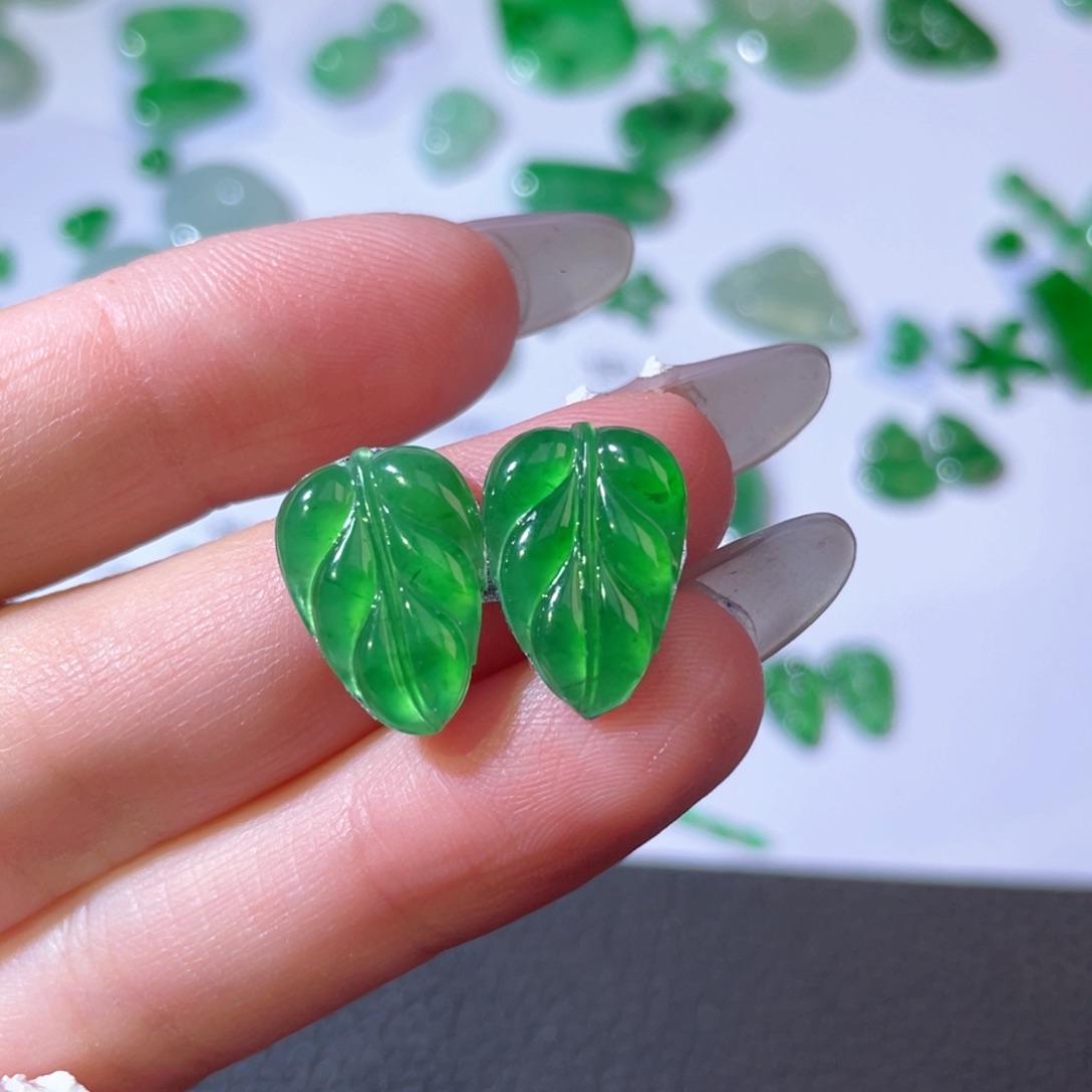 翡翠颈饰未镶嵌裸石