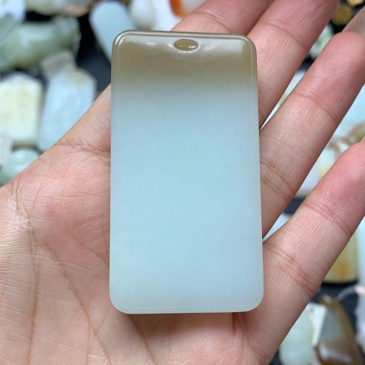 颈饰未镶嵌和田玉牧*