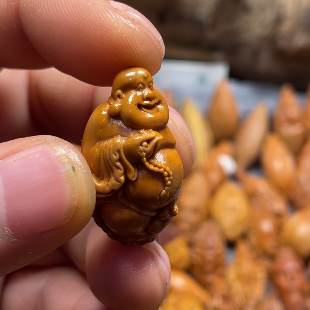 橄榄核吊坠大肚弥勒355