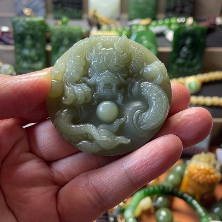 和田玉未镶嵌手串