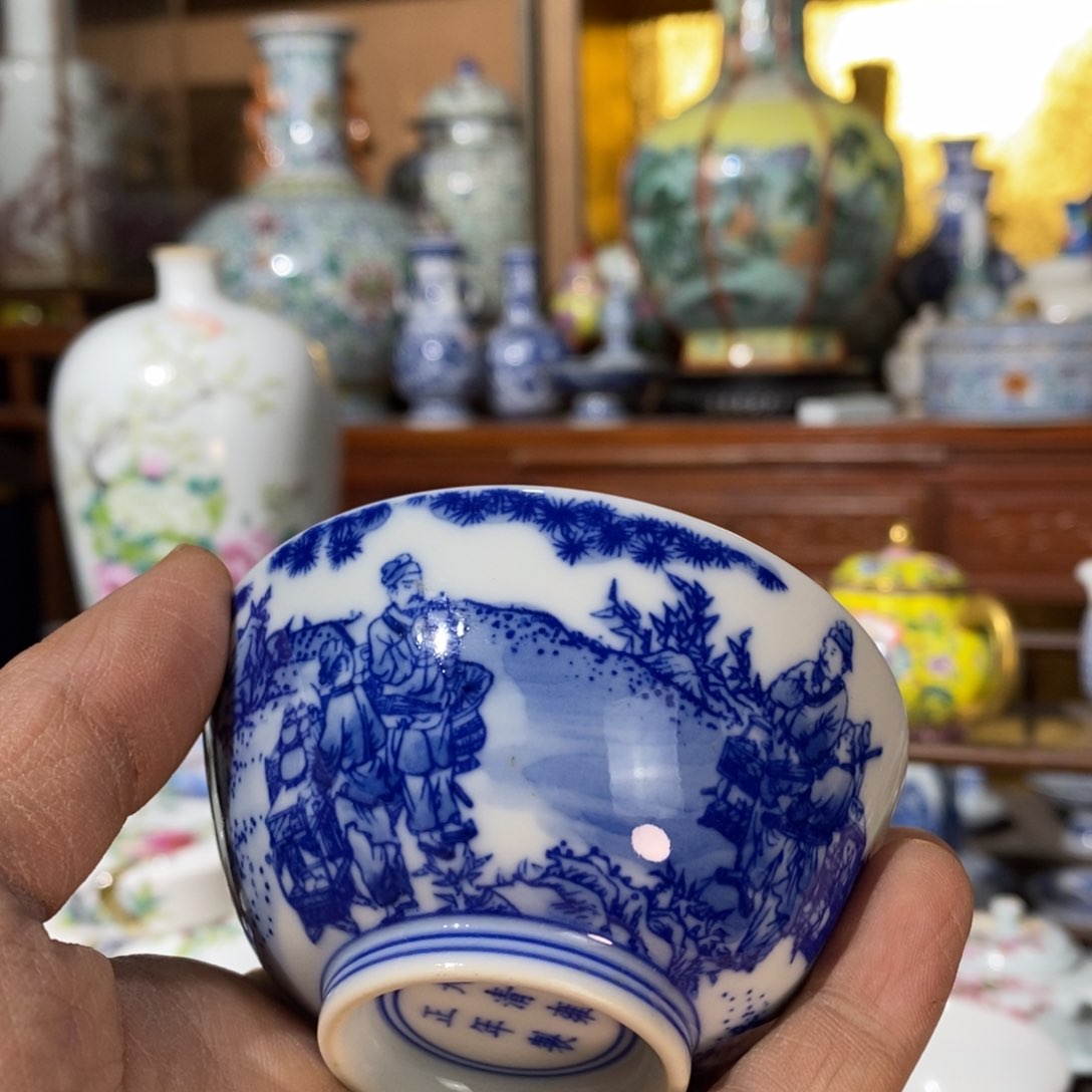 熊****虾陶瓷高货精品瓷器