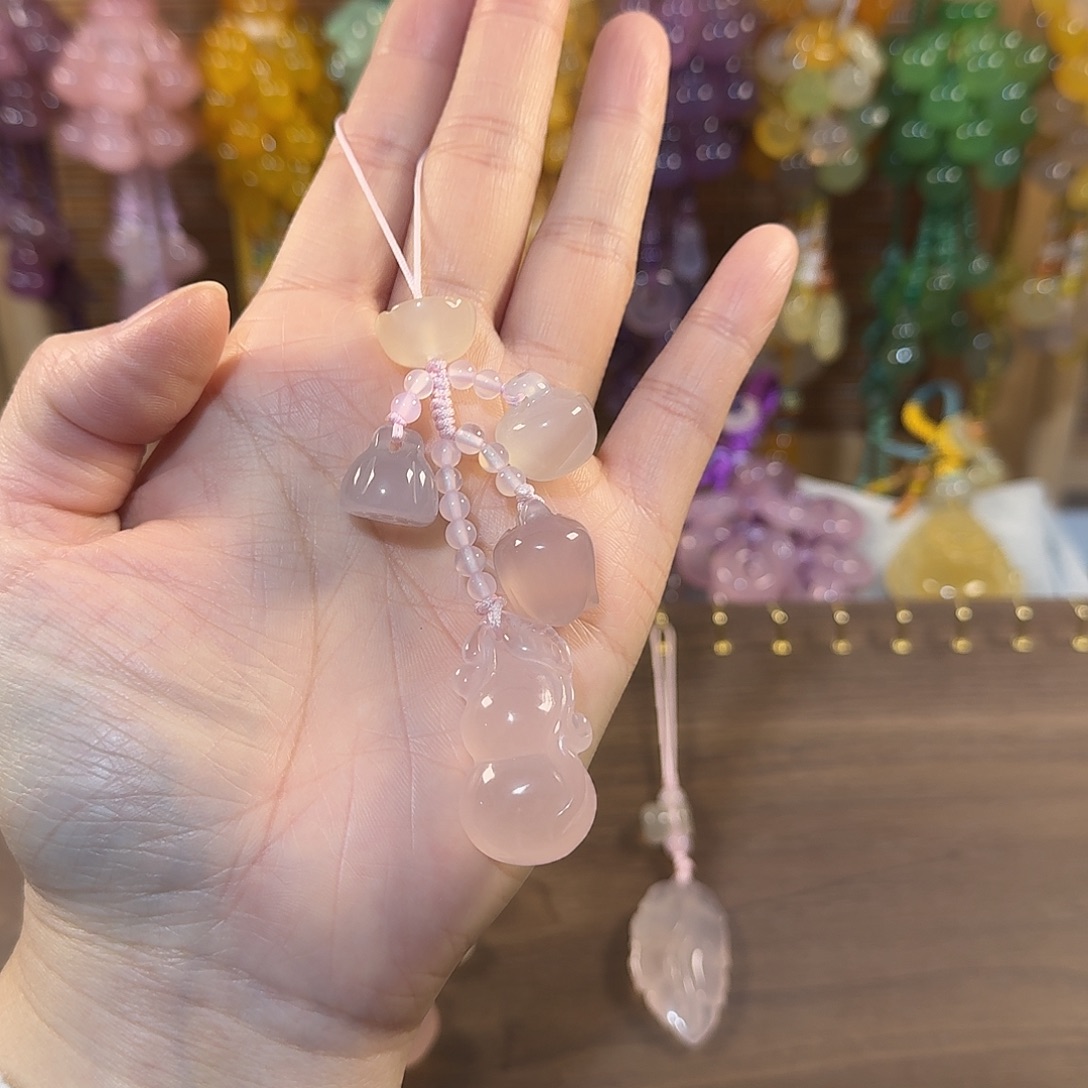 Q****玛瑙/玉髓未镶嵌手机挂件