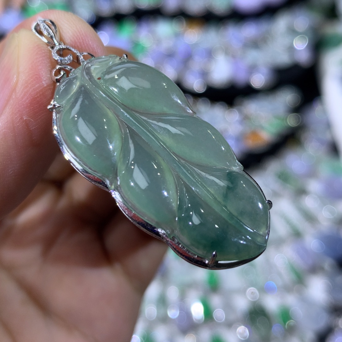 翡翠18K金镶嵌吊坠(不含链)