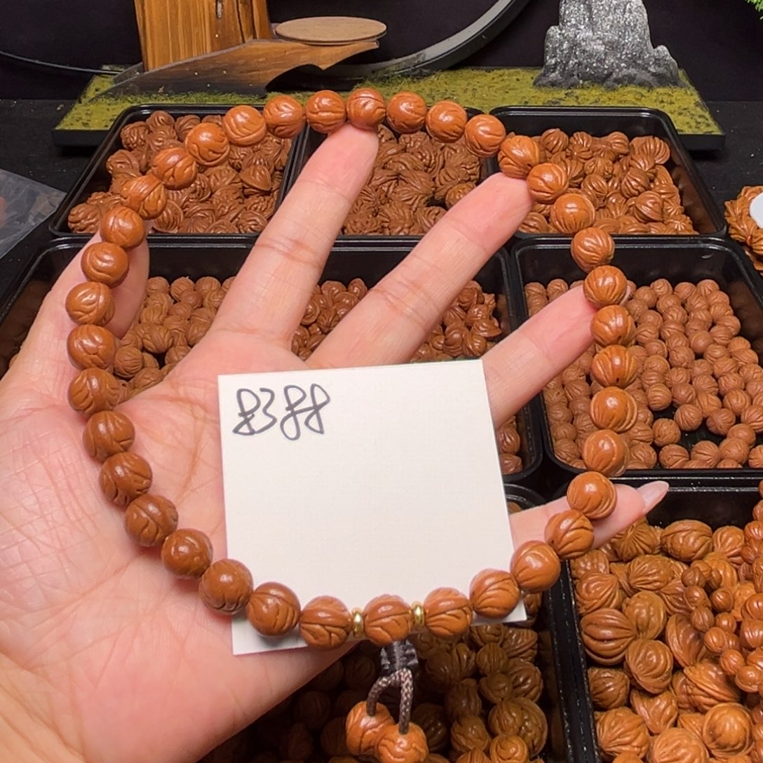 桃核手串玉龙脊10左右精品手持