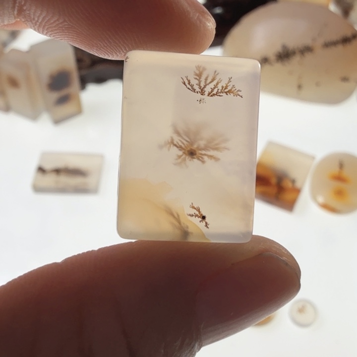 玛瑙/玉髓未镶嵌珠宝半成品