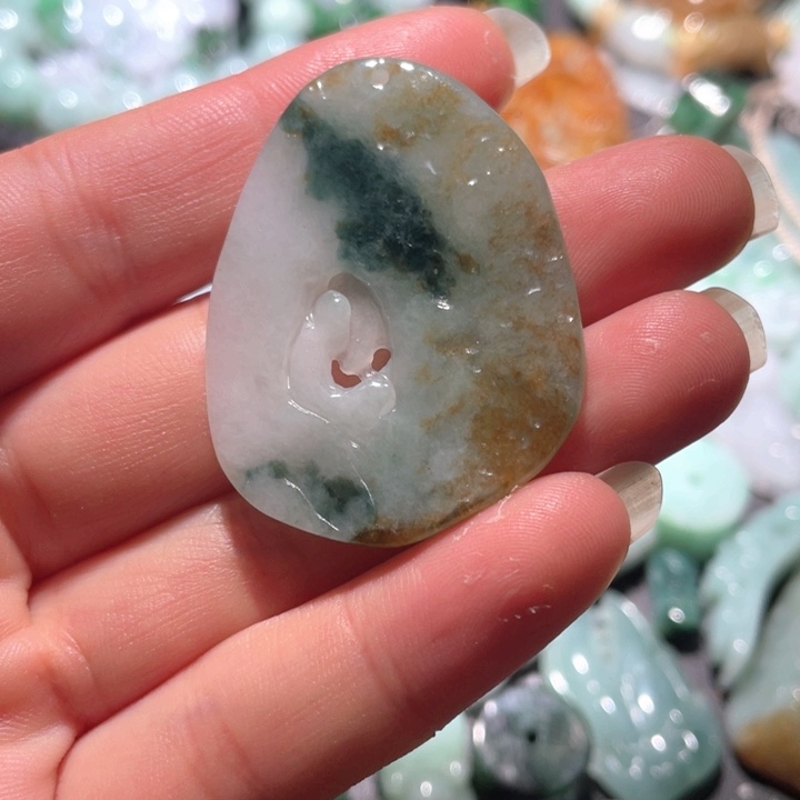 【闪购商品】翡翠颈饰未镶嵌天然翡翠