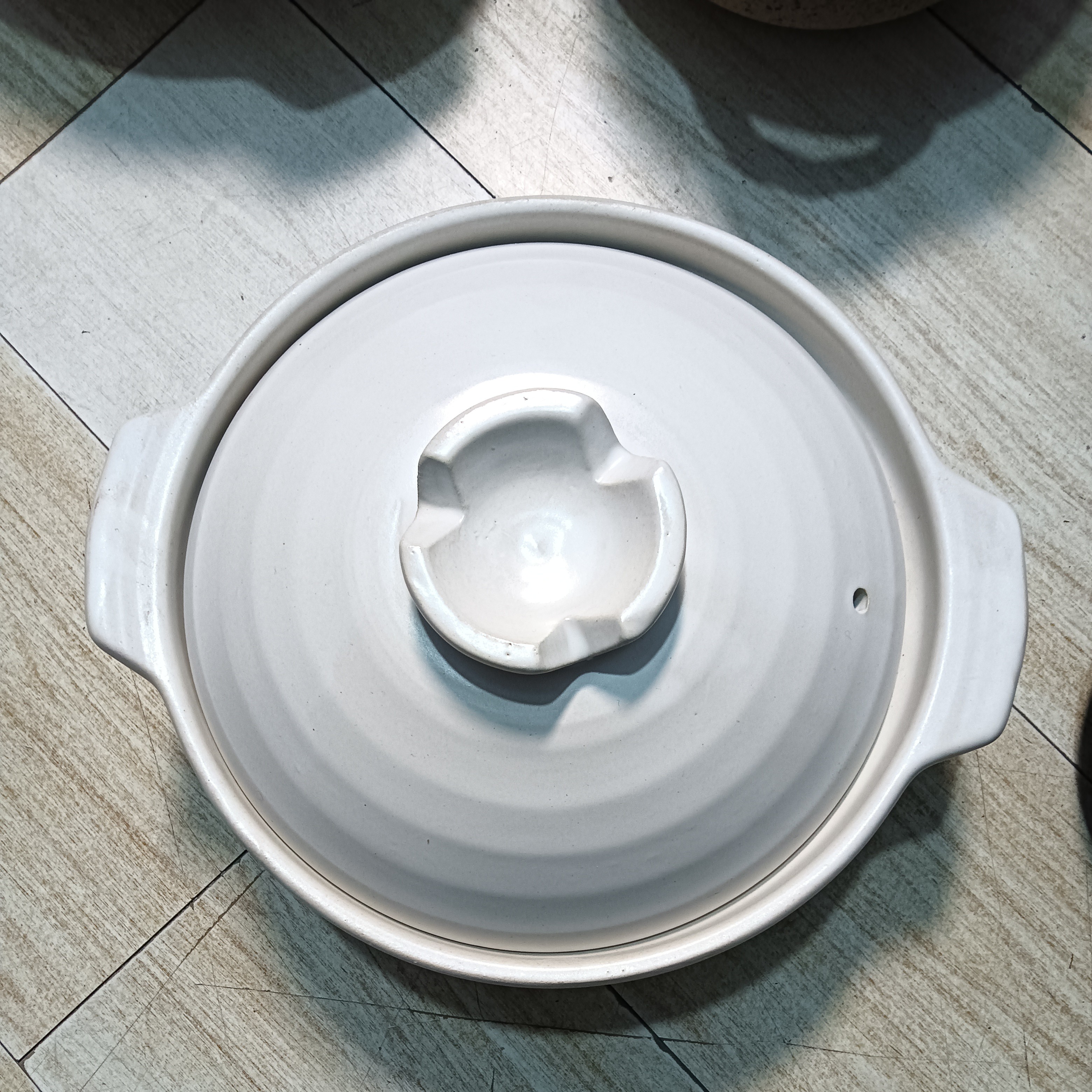 磁州窑，砂锅《直径26.5高10》