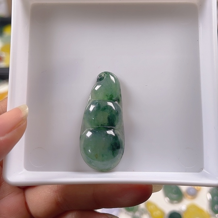 【闪购商品】翡翠颈饰未镶嵌柿**意吊坠