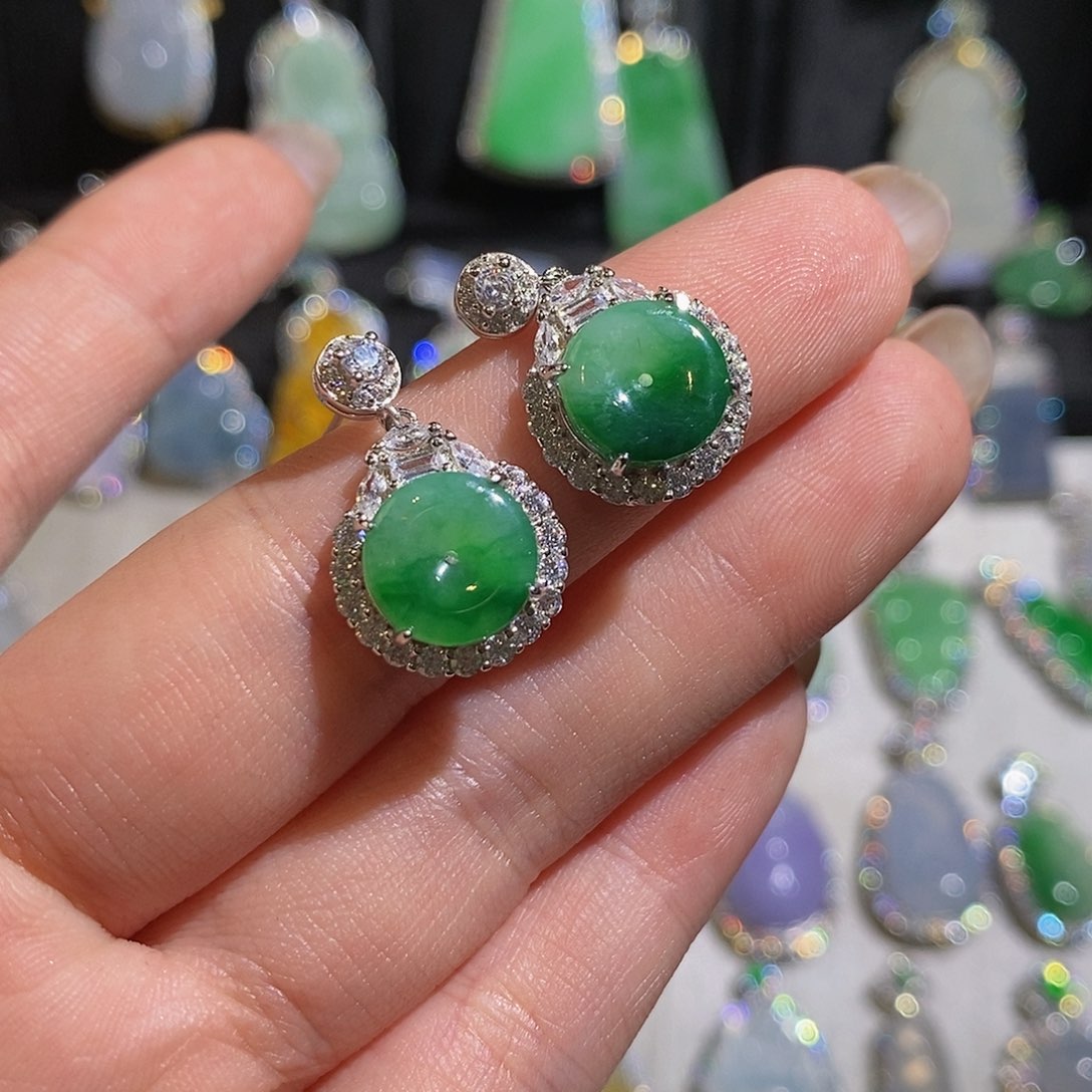 翡翠颈饰银S925镶嵌天然翡翠