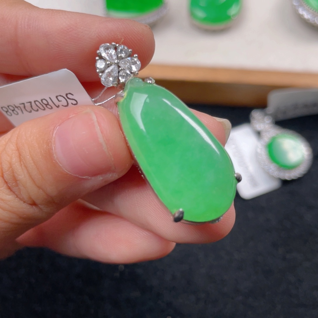 翡翠颈饰银S925镶嵌j n n n n