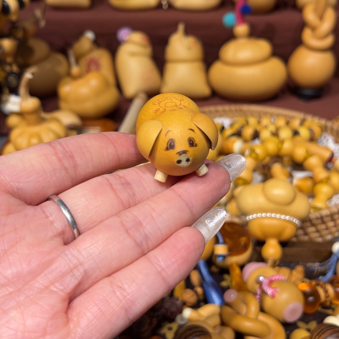 手工烙画小福猪一个