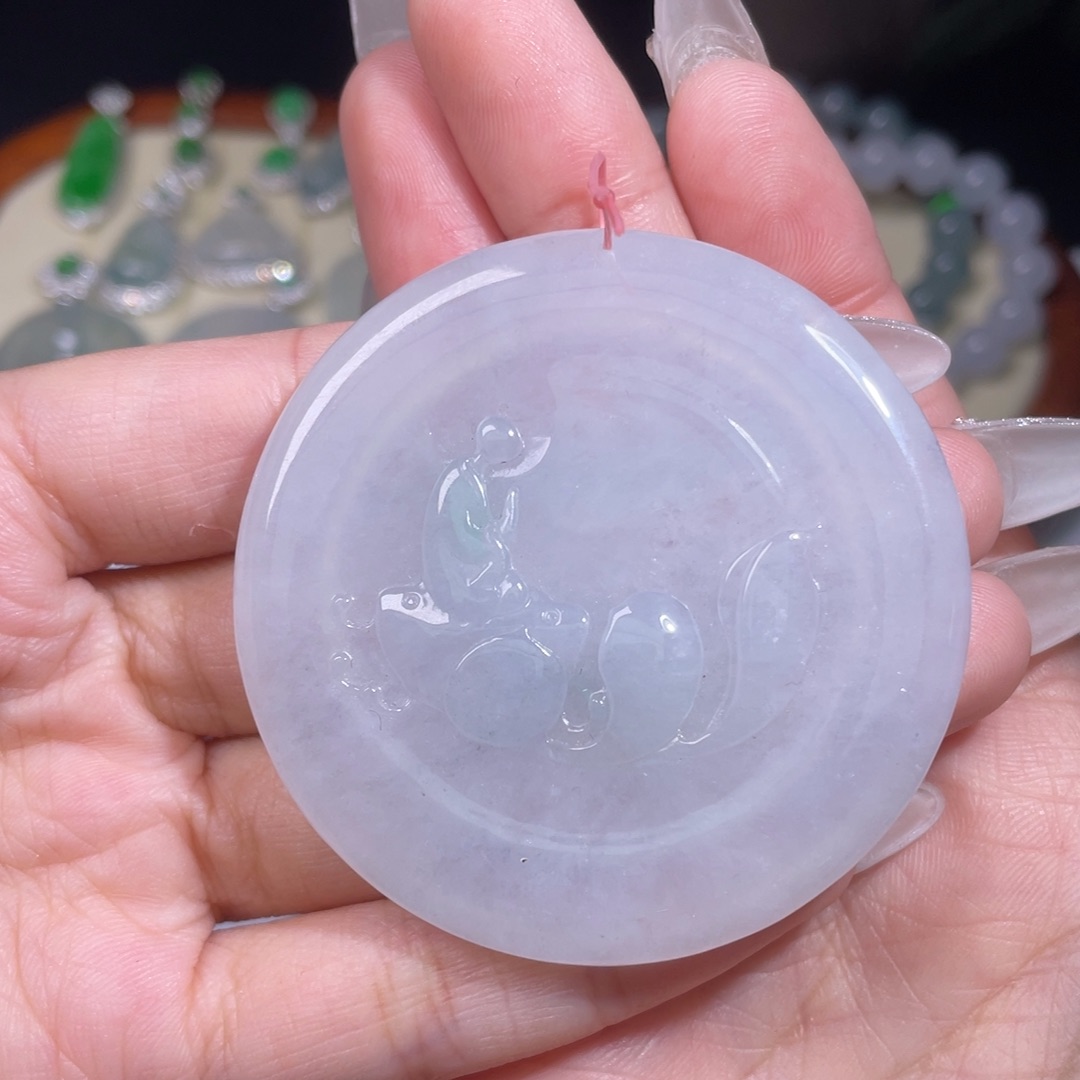 翡翠颈饰未镶嵌悟道