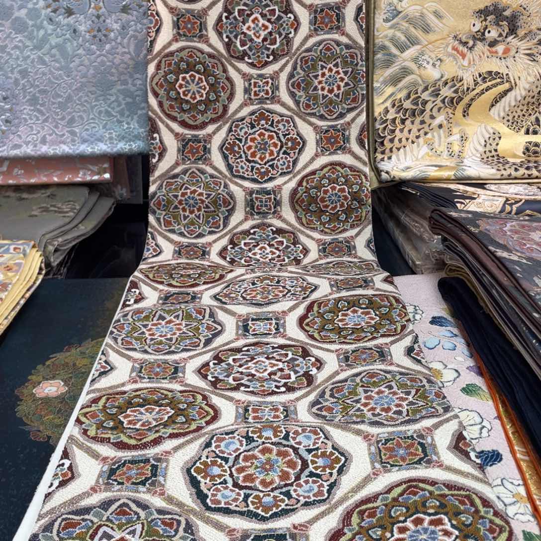 刺绣唐锦西阵织正绢面料 打籽绣