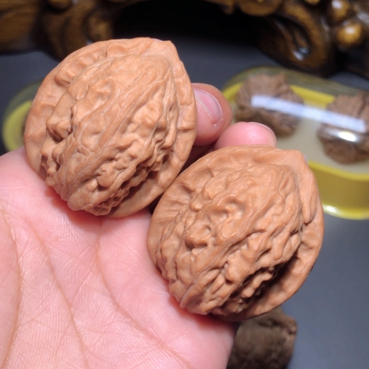 文玩核桃把件38大红袍