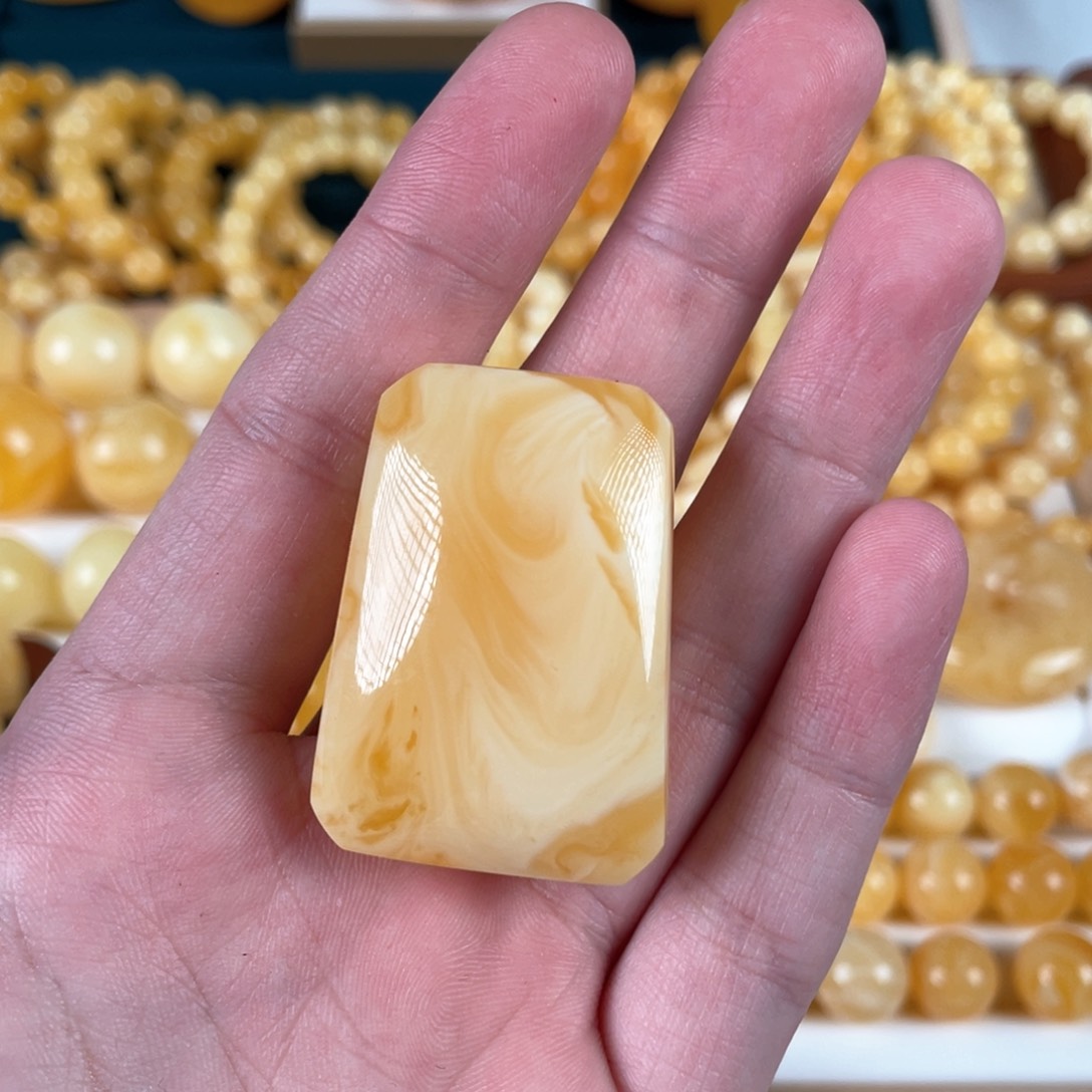 蜜蜡裸石未镶嵌无事牌