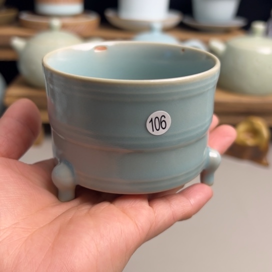 微瑕三足玄纹尊不带礼盒