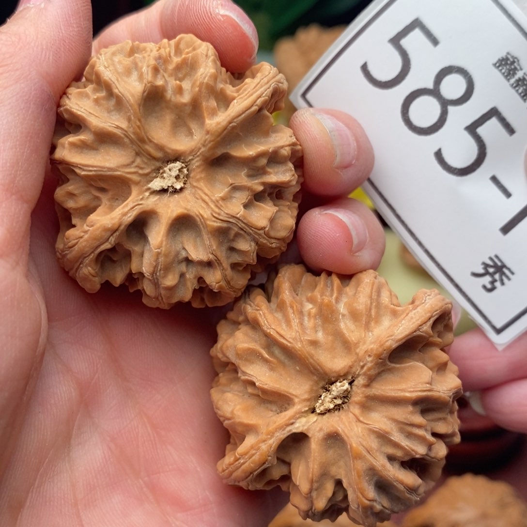 文玩核桃把件苹果园45