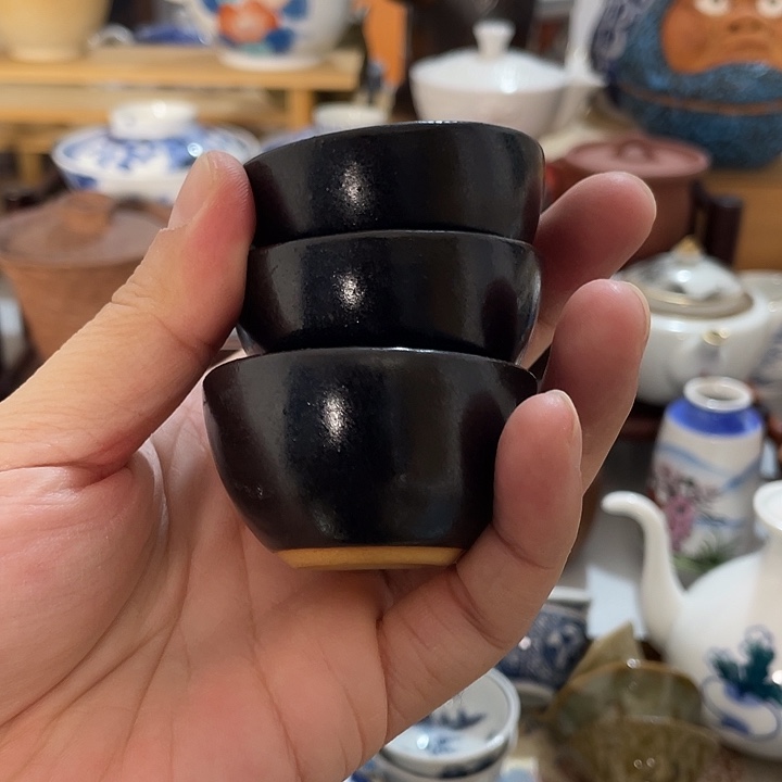 瓷片三个小杯子不错的哦