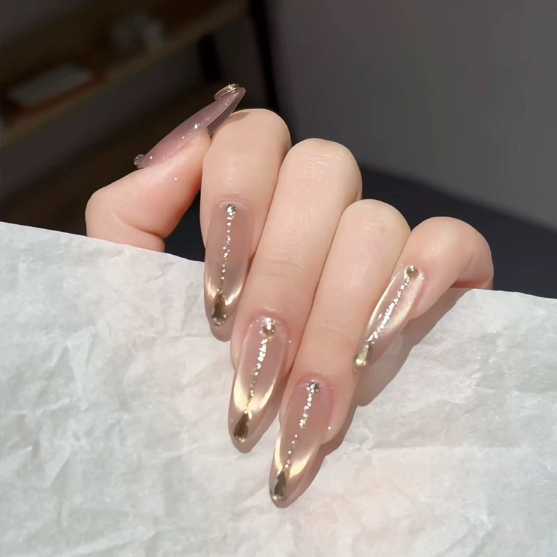 高级轻奢纯欲猫眼手工穿戴甲粉色法式显白美甲贴片