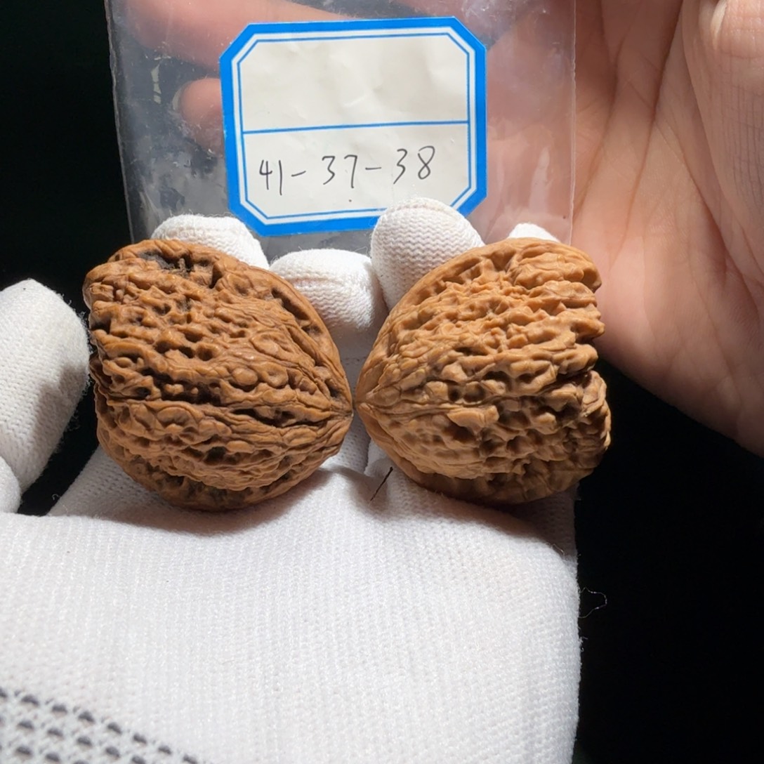 平***⁸吊坠文玩核桃南疆030