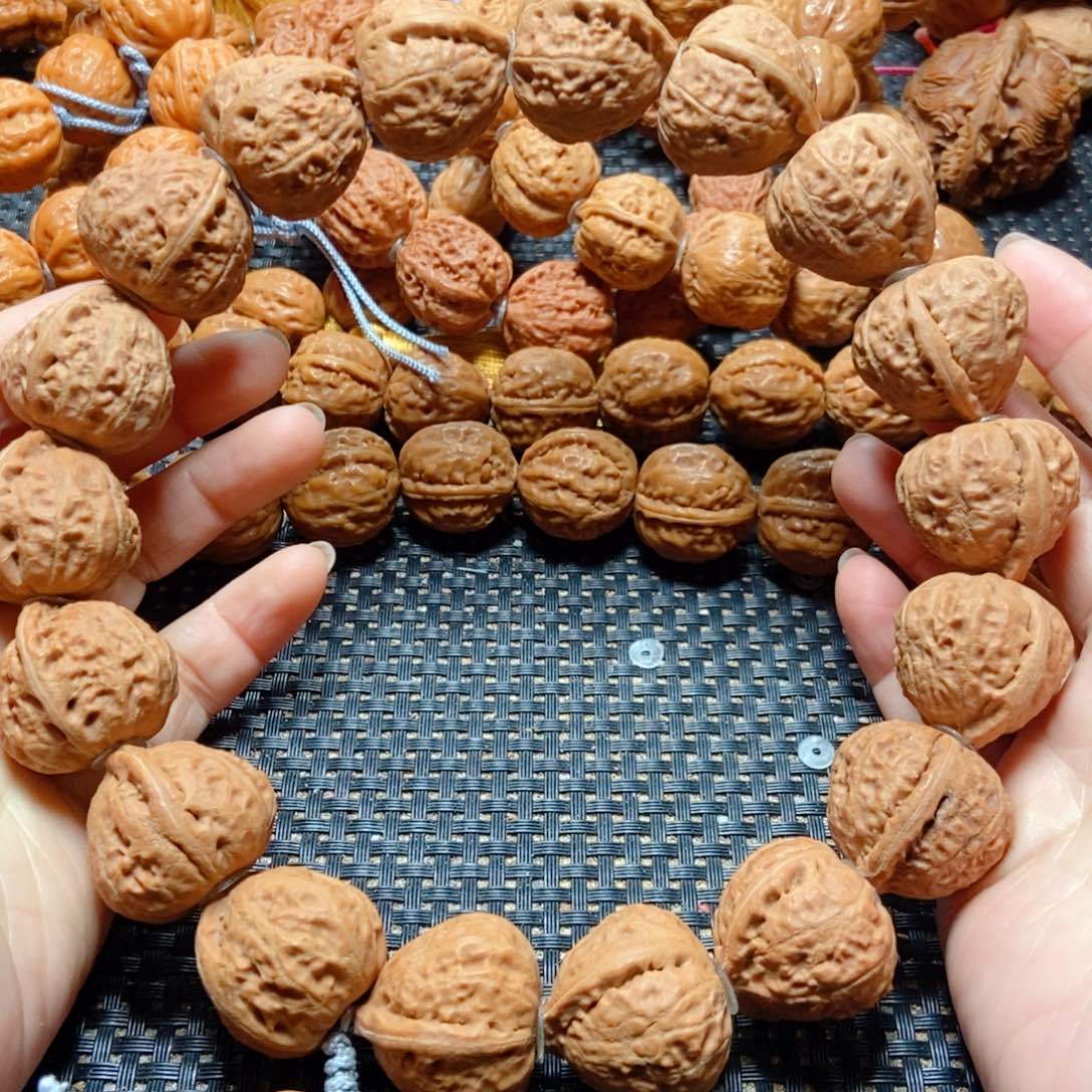 文玩核桃手串A*亮桃心