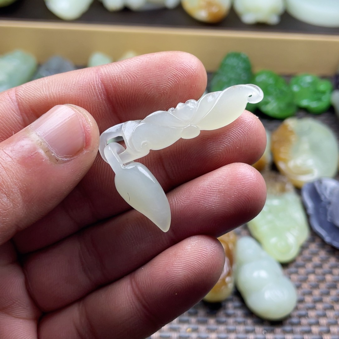 和田玉挂件未镶嵌