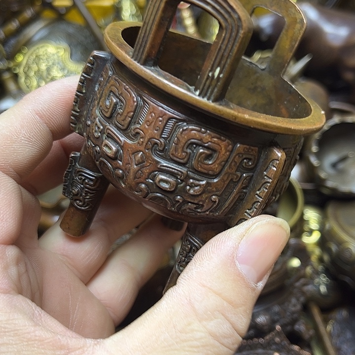 诚信经营精美铜器