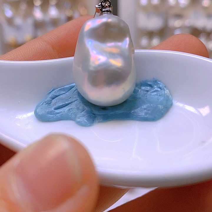 淡水珍珠颈饰合金