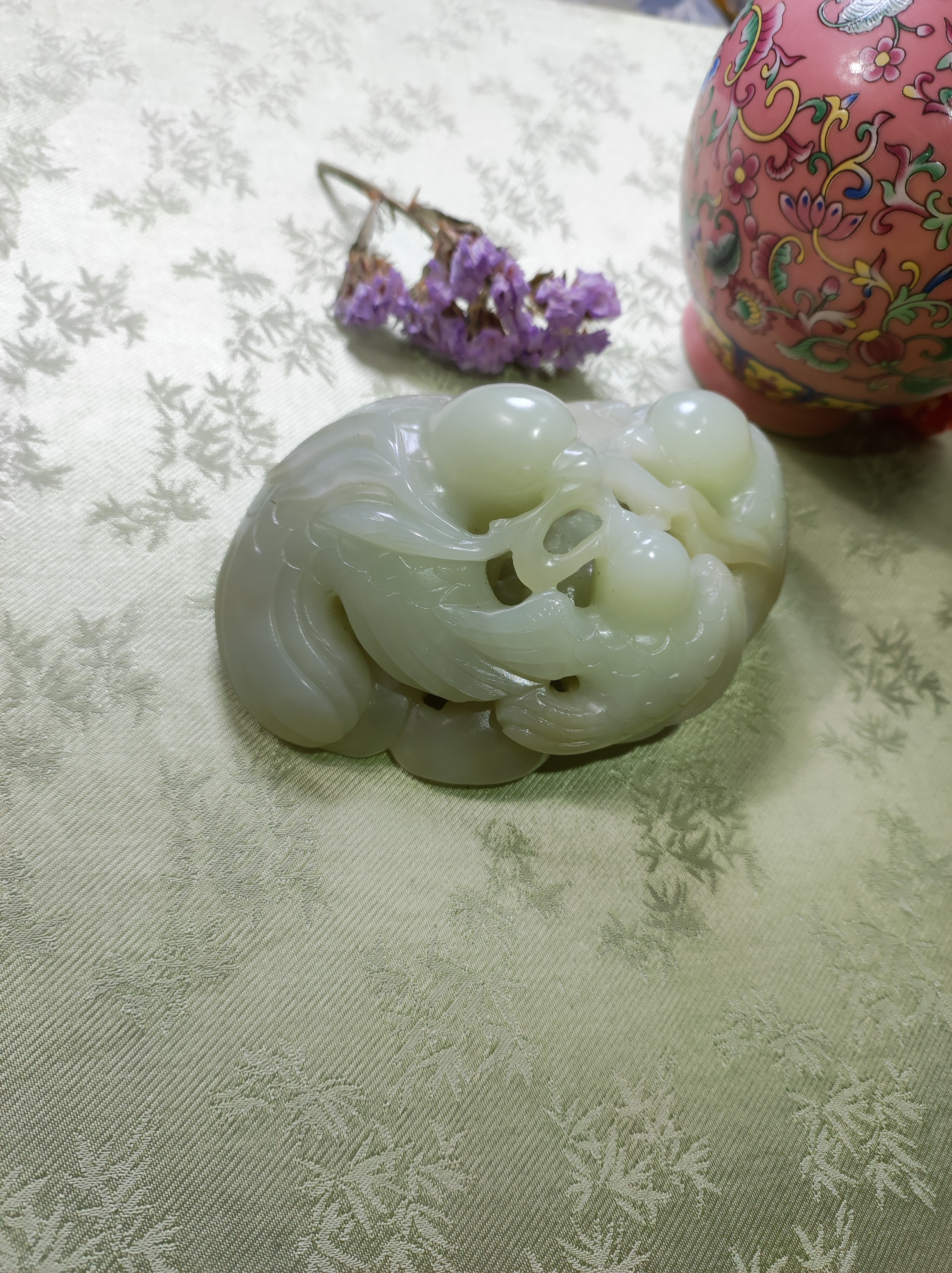 和田玉且末油料，和平鸽，手把，摆件