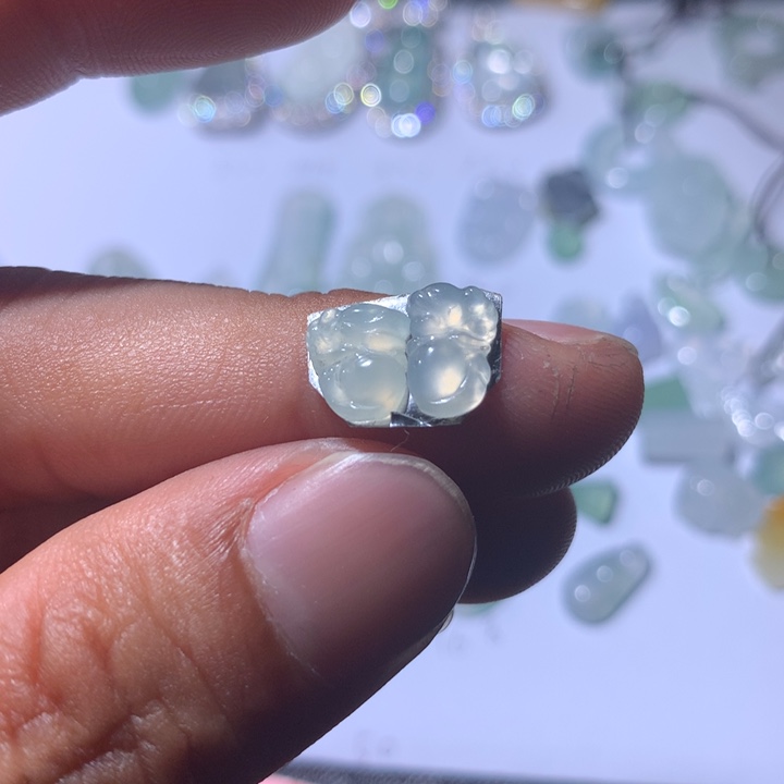 翡翠未镶嵌吊坠(不含链)仙子