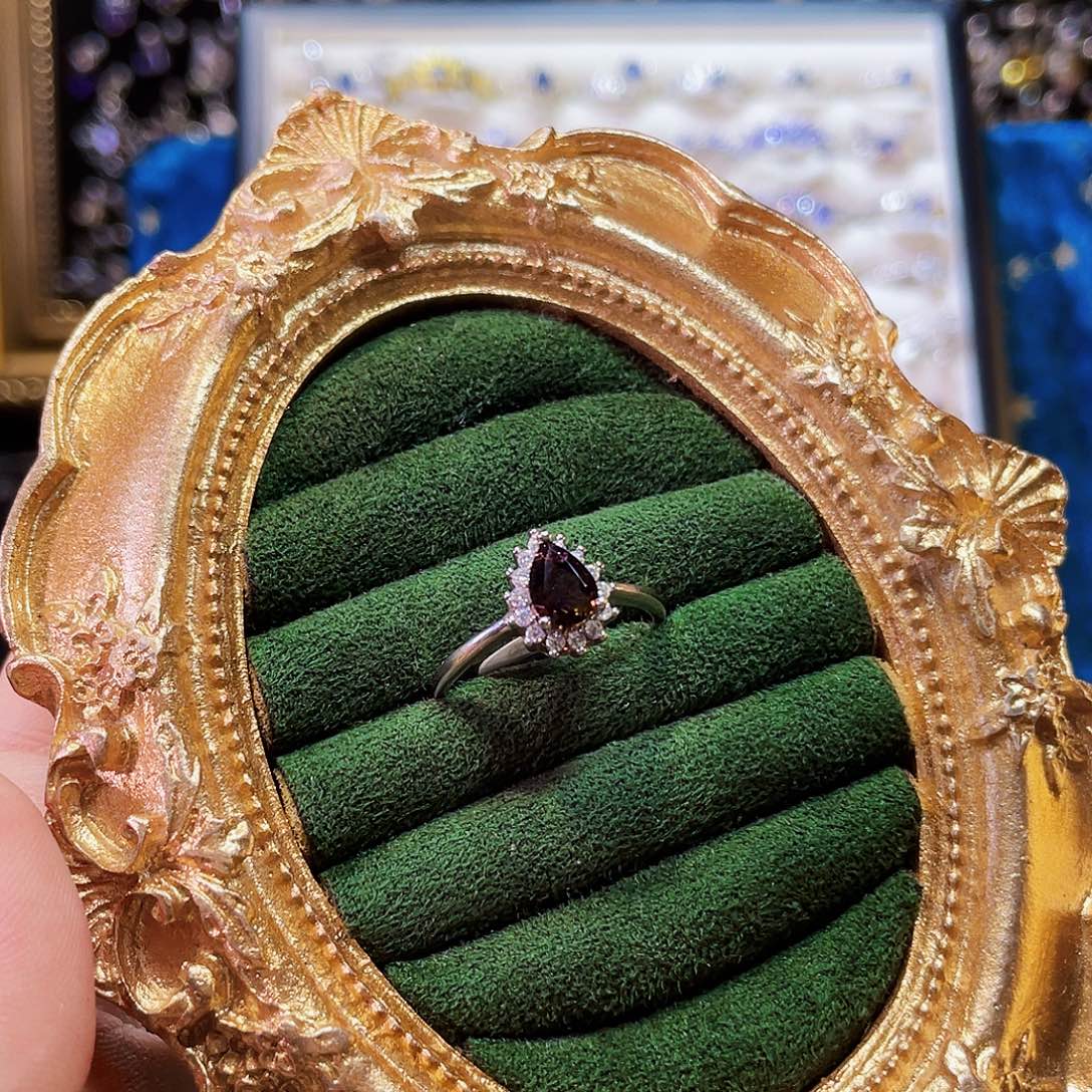 925银酒红电气戒指（原200特清不退换）