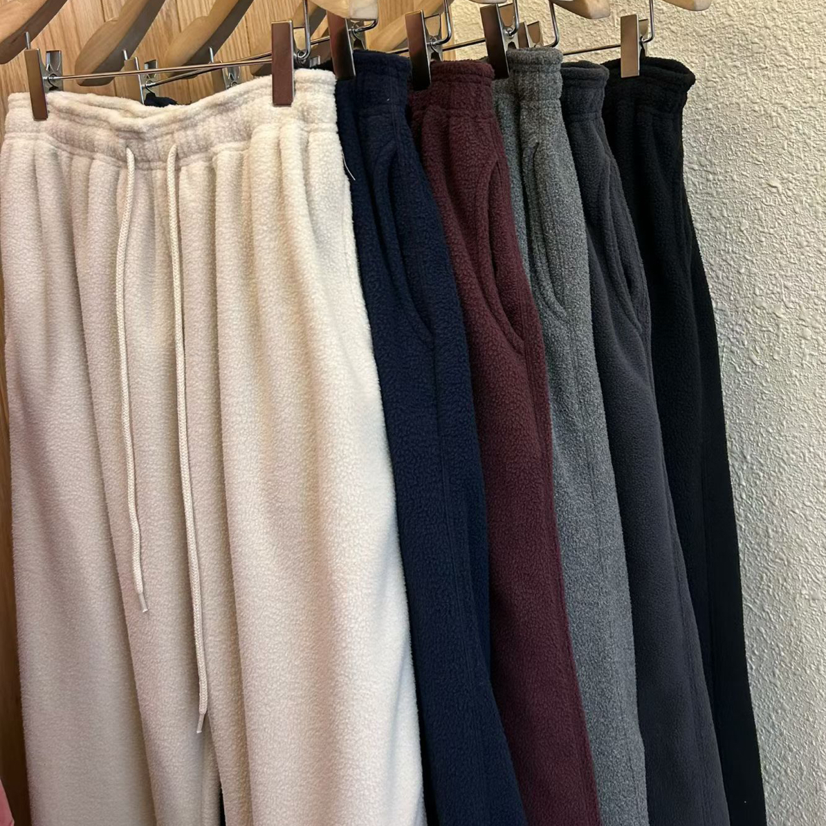 韩国ch摇粒绒卫裤保暖舒服（no退换）