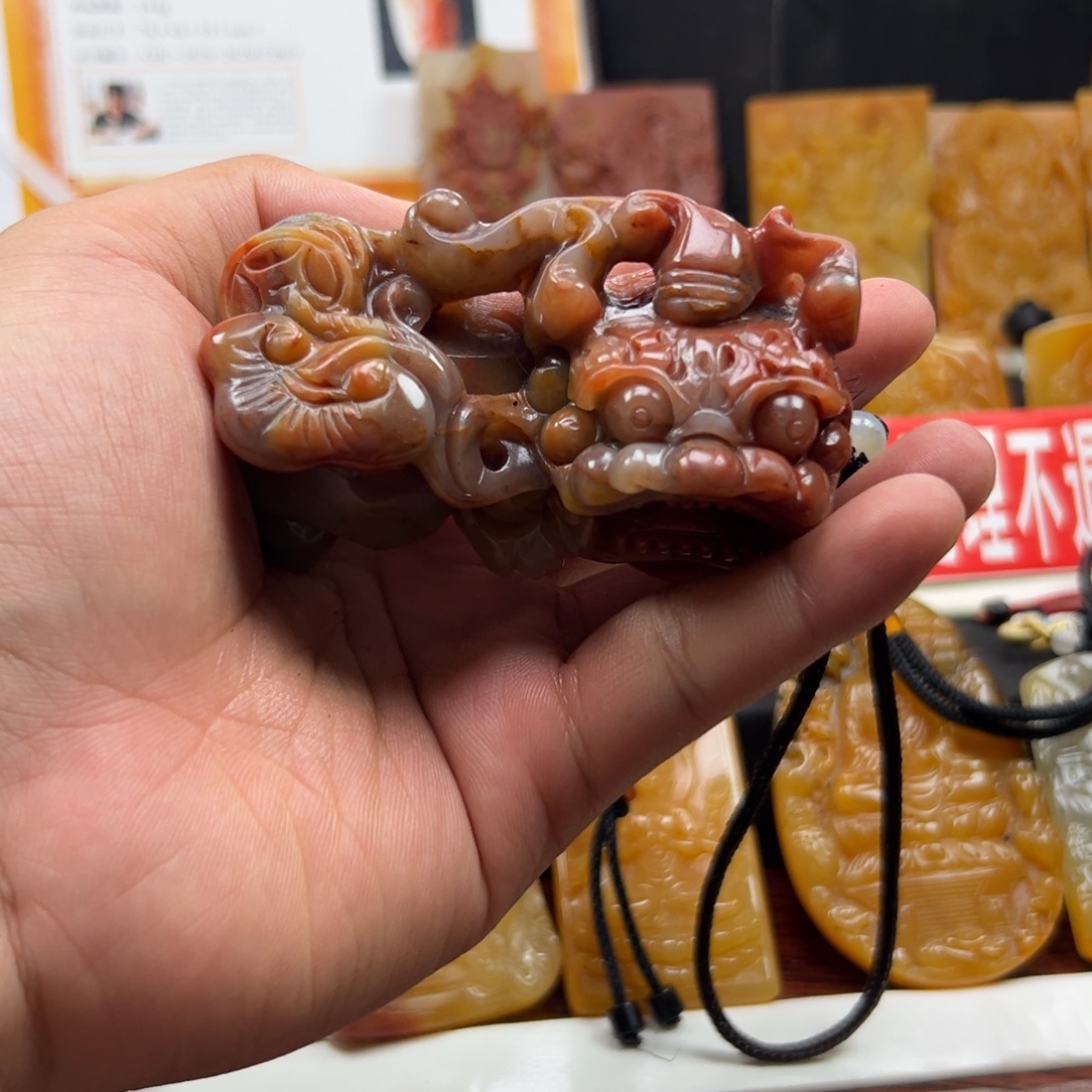 石英质玉（黄龙玉）未镶嵌多样性发货，发其一