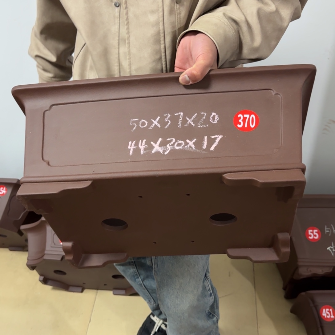 紫砂花盆呜呜呜呜