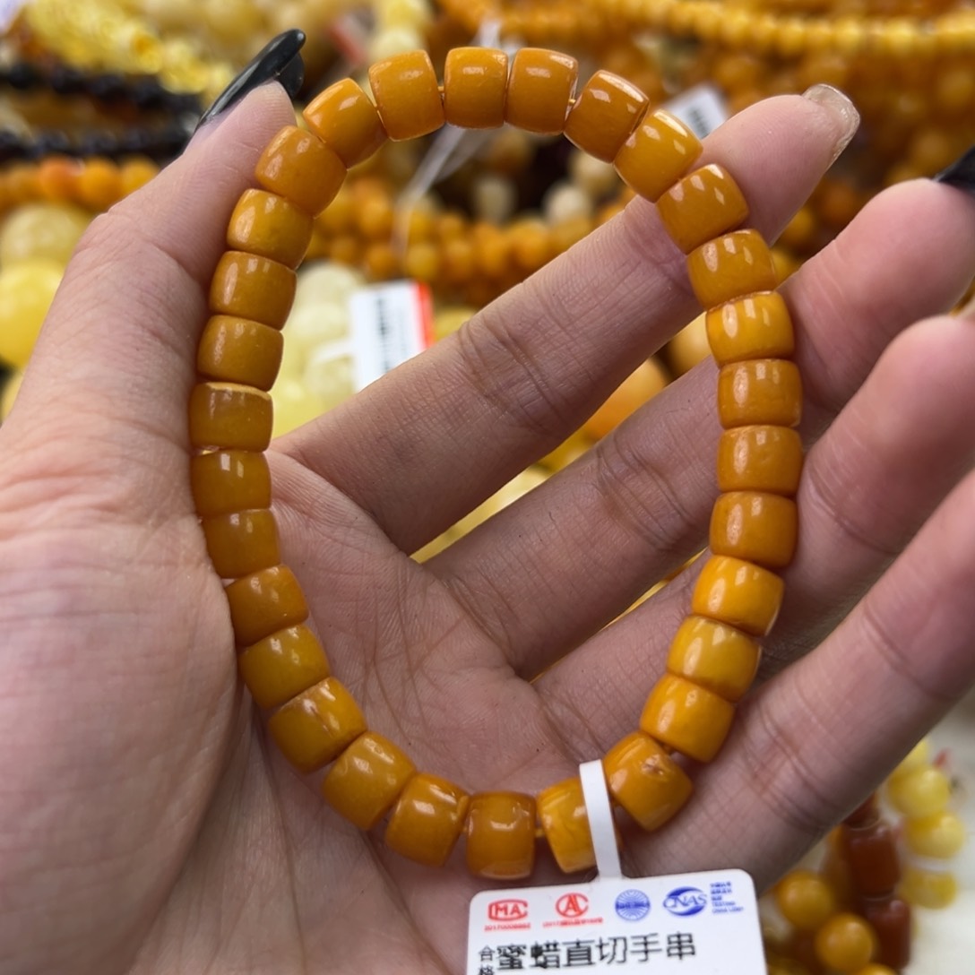 琥珀珠宝奇石未镶嵌