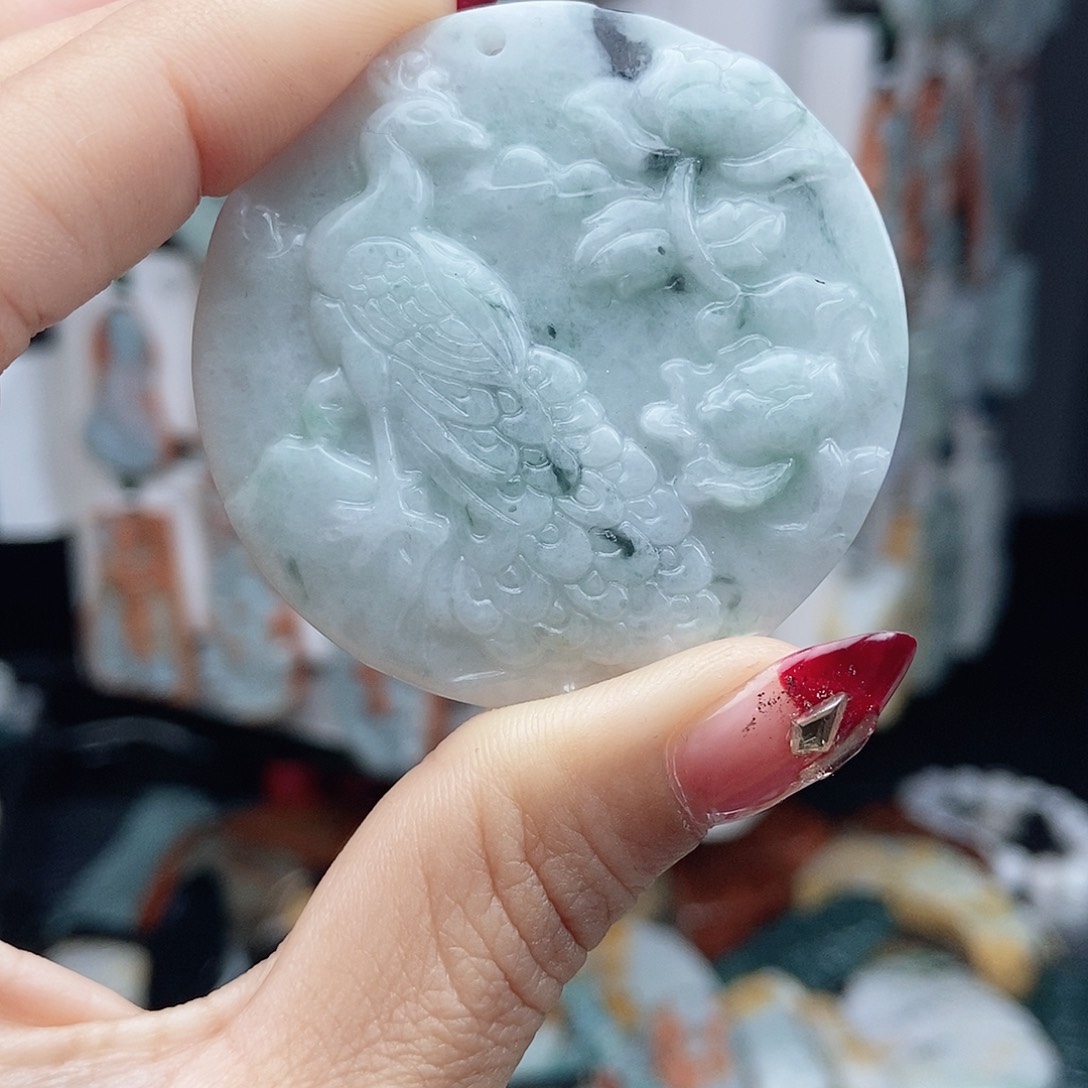 翡翠颈饰未镶嵌翡翠