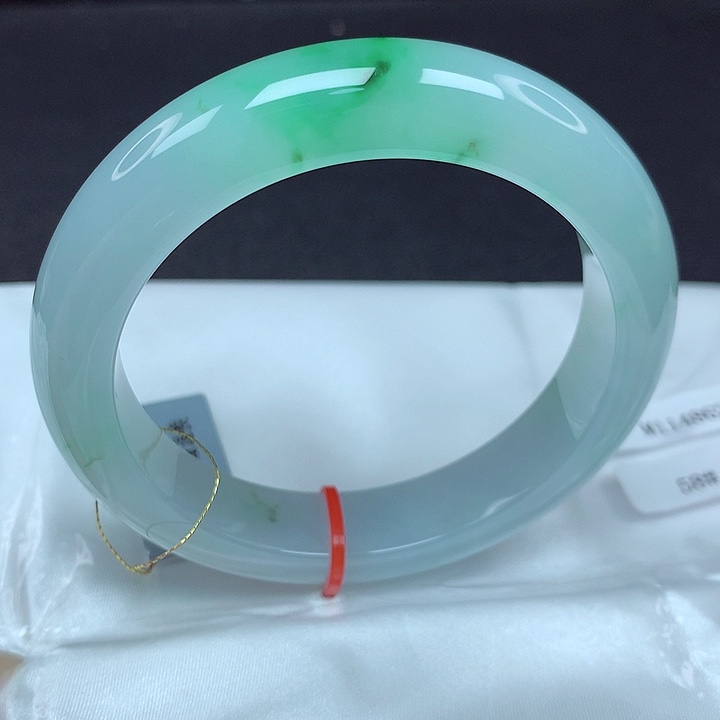 翡翠未镶嵌手镯58圈862