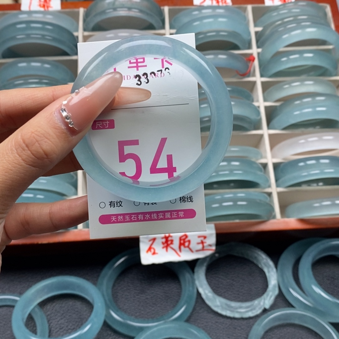 石英质玉未镶嵌手镯