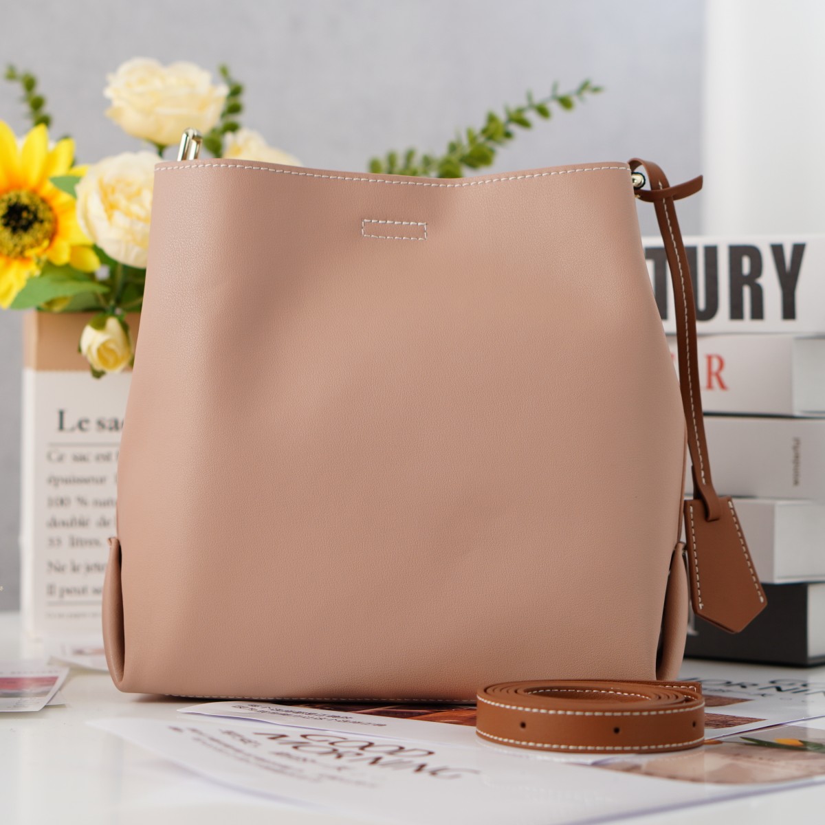 麦迪尚品【接WM】5051918 时尚简约大容量水桶单肩包品牌撤柜