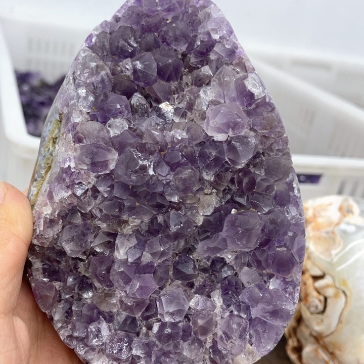 水晶摆件未镶嵌捡漏