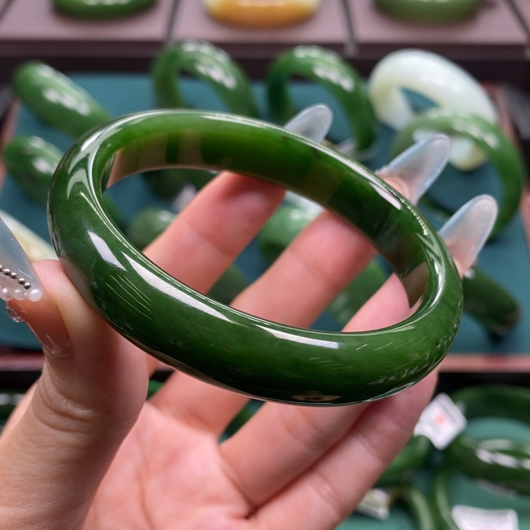 和田玉（碧玉）未镶嵌手镯5758