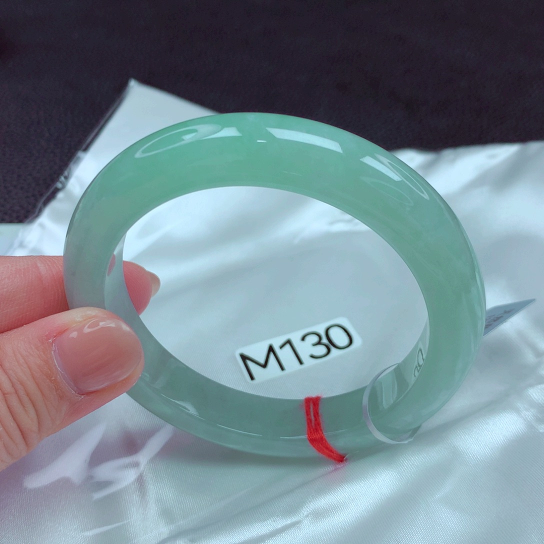 翡翠手镯未镶嵌手镯88