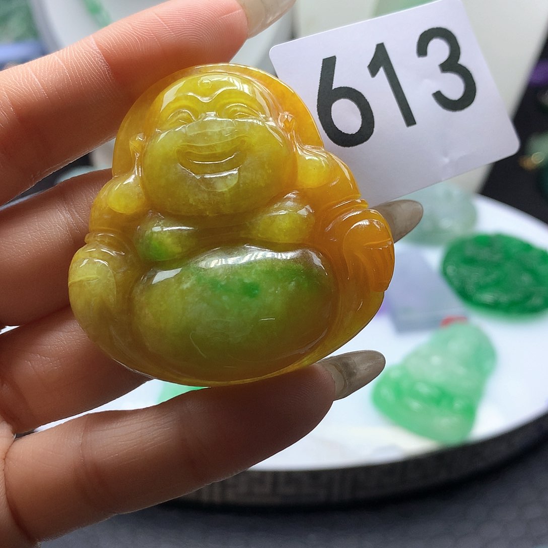 翡翠吊坠(赠链)未镶嵌