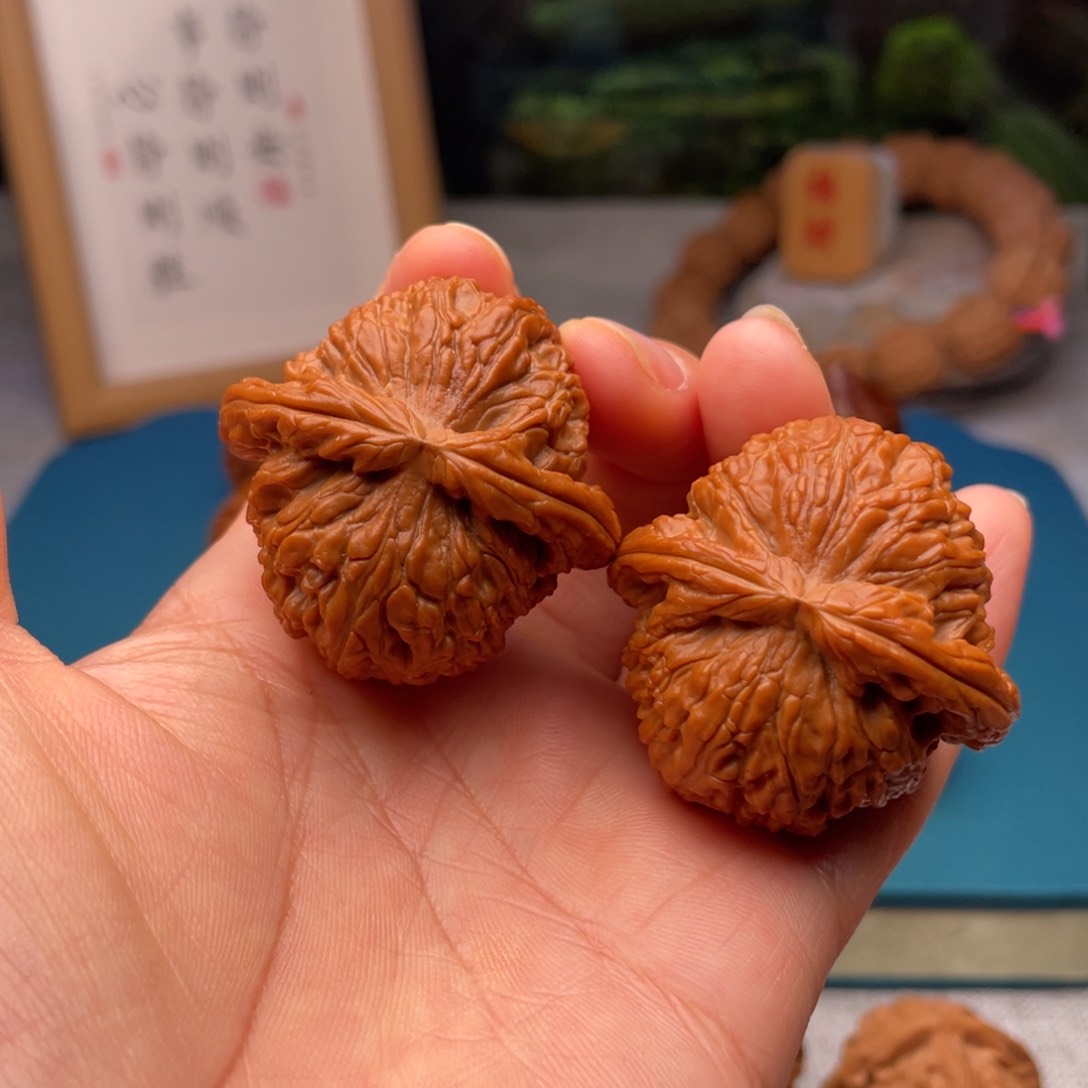 桃核把件42全品老型白狮子