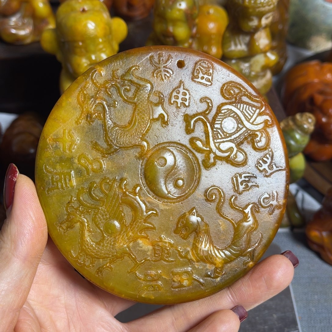 蛇纹石玉合金颈饰